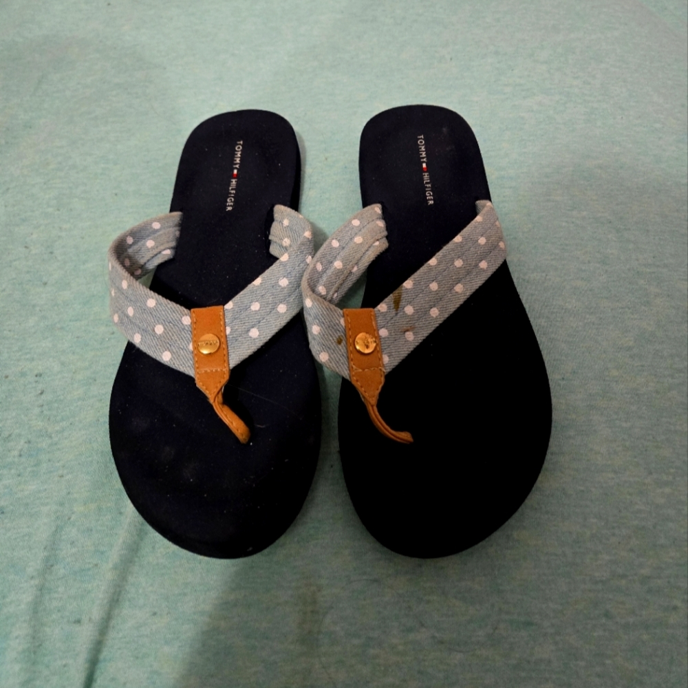 Tommy Hilfiger flip flops